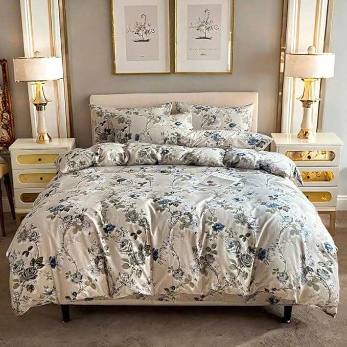 LUNAHOME Queen size 6-piece duvet cover set with blue roses.
